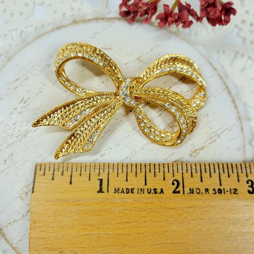 Vintage Roman Gold Electroplate Bow Brooch Pin with Austrian Crystals 90s